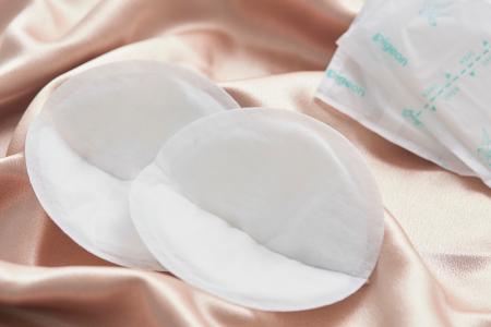 Cách sử dụng miếng lót thấm sữa an toàn, vệ sinh