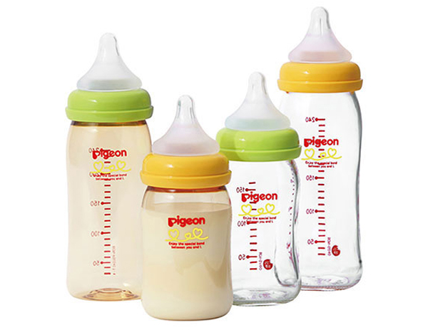 Các mẹ nên lựa chọn dung tích bình phù hợp với trẻ