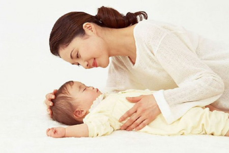 Hát ru cho Bé thời hiện đại, Mẹ có biết lợi ích bất ngờ?