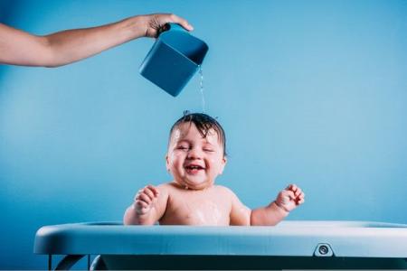 MÁCH MẸ CÁCH CHĂM SÓC CHO DA BÉ LUÔN KHỎE MẠNH