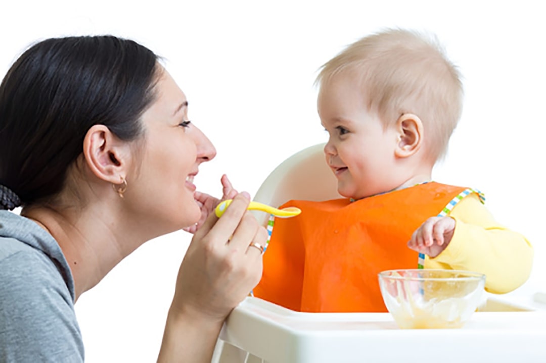 Ăn dặm không nước mắt giúp mẹ vui vẻ và bé phát triển tốt hơn 